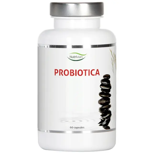 een fles probiotica op een witte achtergrond.