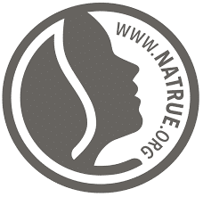 Logo van Hemptouch met een gestileerd vrouwelijk profiel binnen een cirkel, vergezeld van het websiteadres "www.natrue.org.